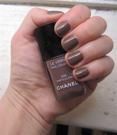 chanel le vernis nail colour 543|Chanel particuliere nail polish.